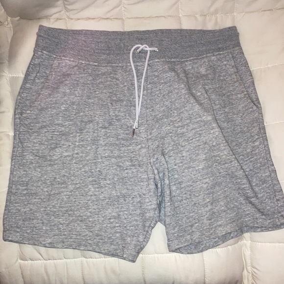 H&M - Grey - Seemed Sweat-shorts - XL - Picture 2 of 8